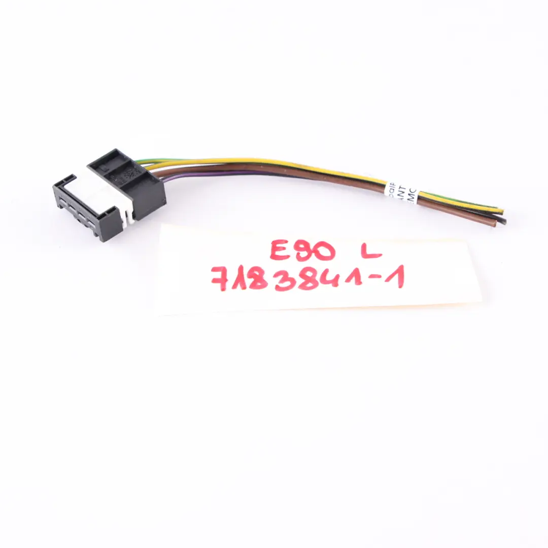 Portalampada Posteriore del Bagagliaio Sinistro per BMW E90 con numero di parte 7183841 BMW E90 Portalampada Posteriore del Bagagliaio Sinistro - SKU 7183841 - Numero di parte 7183841