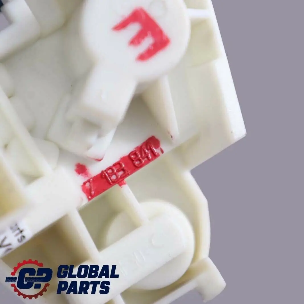 BMW E90 Portalámparas Trasero En Luz De Tapa De Maletero Izquierdo N/S - SKU 7183841 - Número de pieza 7183841