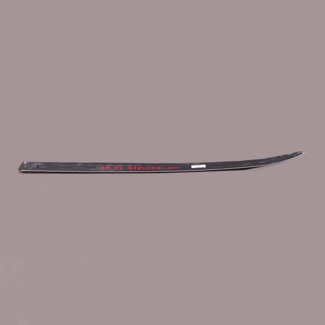 Folding Top Right O/S Moulding Trim Strip Alpinweiss 3 to BMW 3 4 E93 F33 Cabrio with Part number 7184028 BMW 3 4 E93 F33 Cabrio Folding Top Right O/S Moulding Trim Strip Alpinweiss 3 - SKU 7184028-AW - Part number 7184028