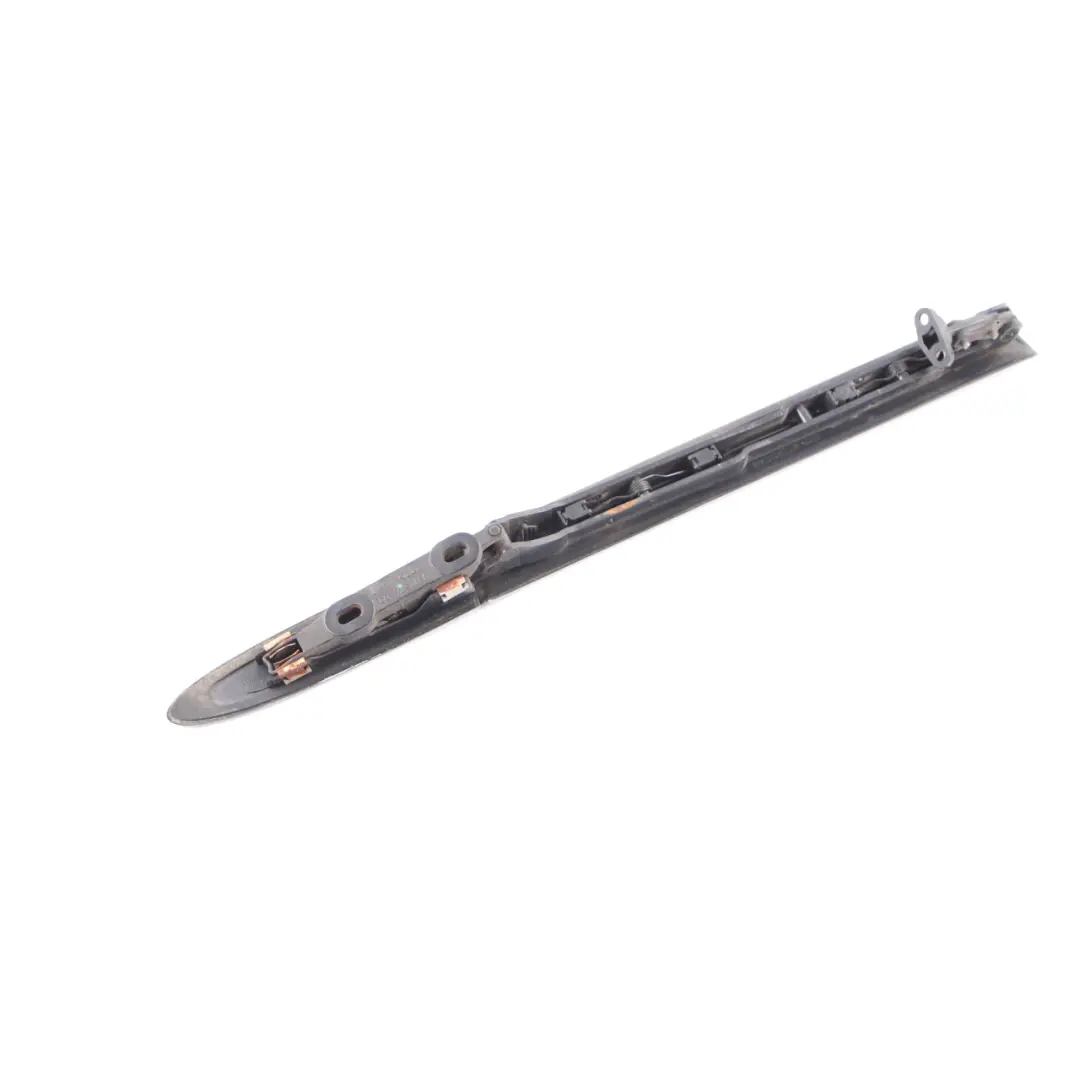 BMW E93 Cabriolet Gauche Moulure Supérieure Cache Charnière Titansilber Argent - SKU 7184047-TS1 - Numéro de pièce 7184047
