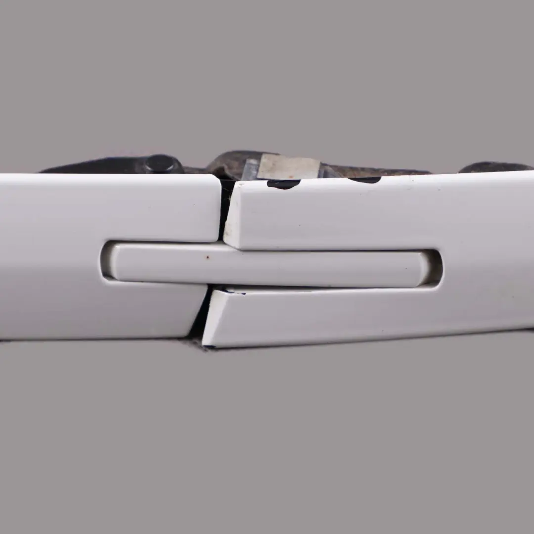 Derecho Techo Plegable Tapa Bisagra Alpine Blanco - 300 para BMW E93 Convertible con número de pieza 7184048 BMW E93 Convertible Derecho Techo Plegable Tapa Bisagra Alpine Blanco - 300 - SKU 7184048-AW - Número de pieza 7184048