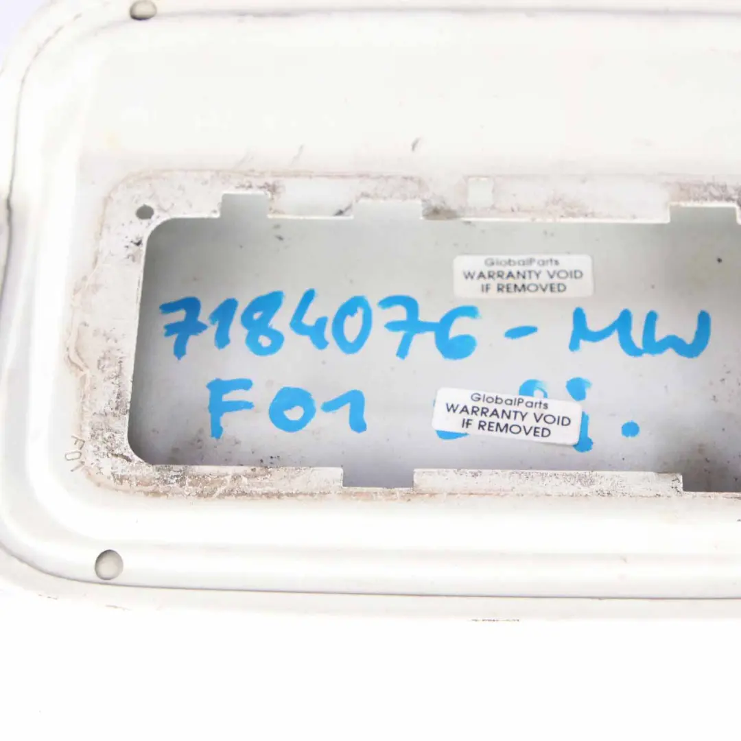 Flap Cover BMW F01 Fill In Flap Cap Panel Mineralweiss Mineral White A96 to Fuel with Part number 7184076 Fuel Flap Cover BMW F01 Fill In Flap Cap Panel Mineralweiss Mineral White A96 - SKU 7184076-MW - Part number 7184076