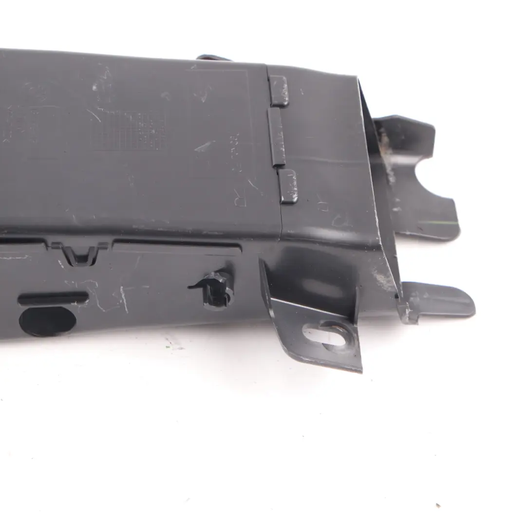 Conduit d'air BMW F01 F02 Canal refroidissement tube frein avant droit pour à propos du numéro de pièce 7184156 Conduit d'air BMW F01 F02 Canal refroidissement tube frein avant droit - SKU 7184156 - Numéro de pièce 7184156