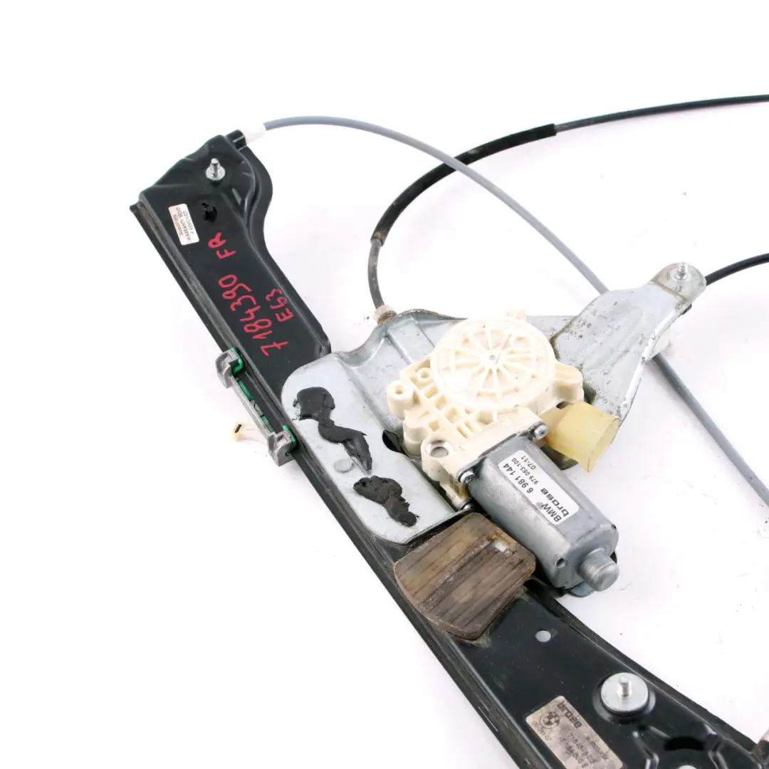 Alzacristalli Anteriore Destro Meccanismo Regolatore 6981144 per BMW E63 E64 con numero di parte 7184390 BMW E63 E64 Alzacristalli Anteriore Destro Meccanismo Regolatore 6981144 - SKU 7184390 - Numero di parte 7184390