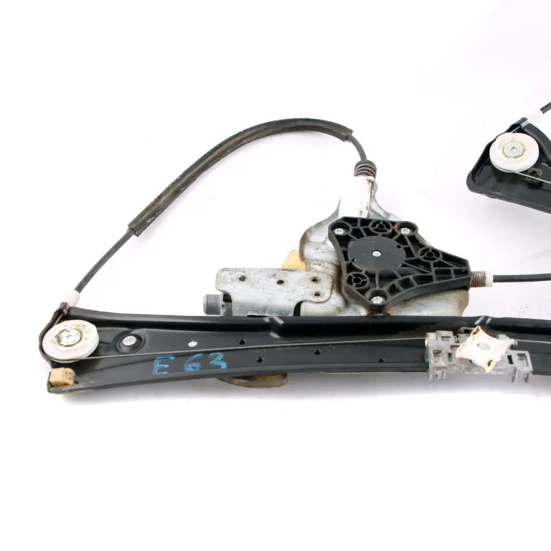 Podnośnik Szyby Prawy Przód 6981144 do BMW E63 E64 o numerze 7184390 BMW E63 E64 Podnośnik Szyby Prawy Przód 6981144 - SKU 7184390 - Numer Części 7184390