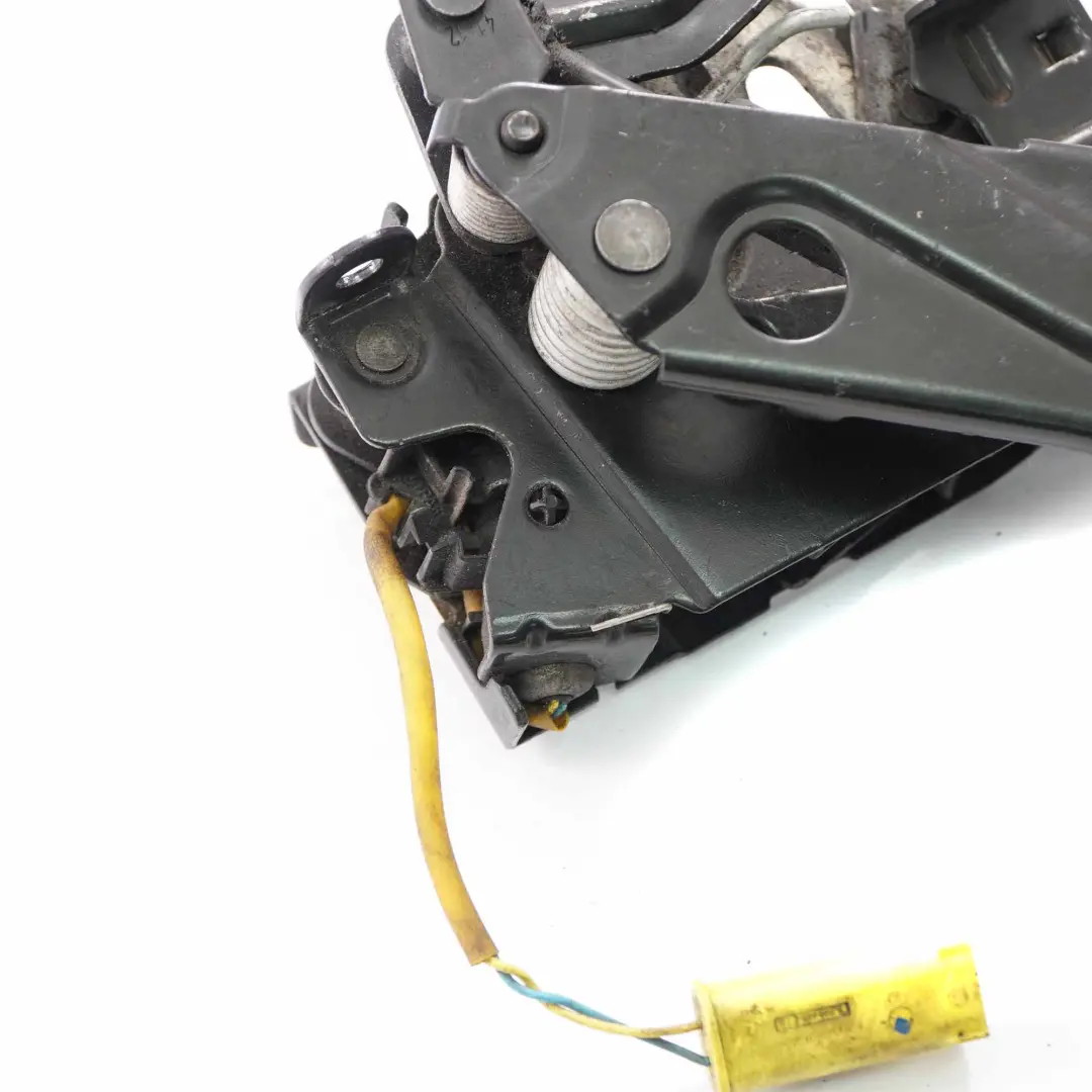 Blocco cofano BMW F01 F10 F11 Sistema chiusura anteriore cofano destra per con numero di parte 7184442 Blocco cofano BMW F01 F10 F11 Sistema chiusura anteriore cofano destra - SKU 7184442-1 - Numero di parte 7184442