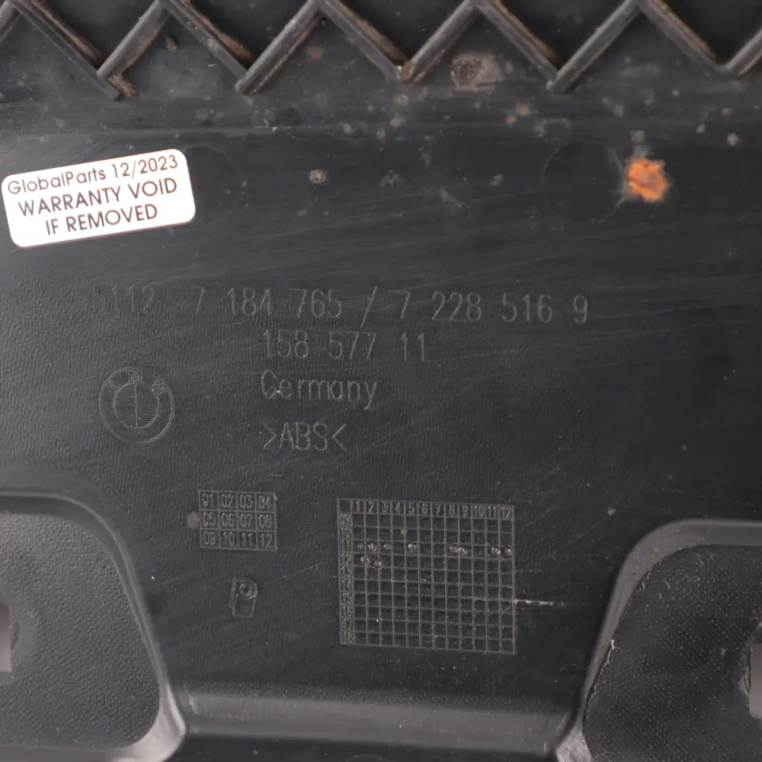 Ślizg Zderzaka Tylnego Dolny Wspornik Środkowy do BMW F10 LCI o numerze 7184765 BMW F10 LCI Ślizg Zderzaka Tylnego Dolny Wspornik Środkowy - SKU 7184765 - Numer Części 7184765