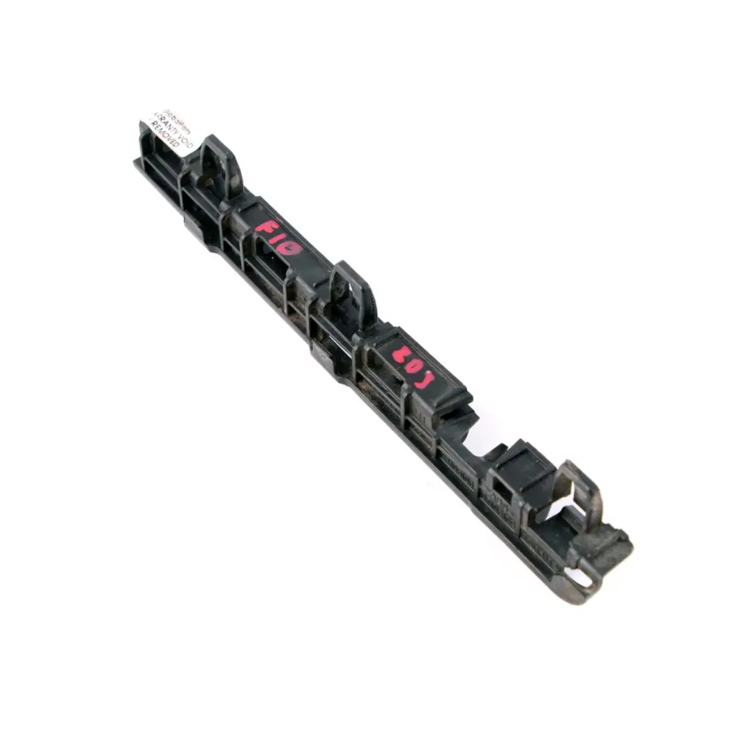 BMW F10 F11 Retaining Strip Skirt Sill Mount Holder Support Left - SKU 7184775 - Numéro de pièce 7184775