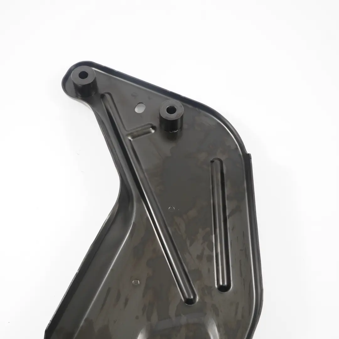 Osłona obudowa bagażnika lewa do BMW E93 o numerze 7185099 BMW E93 Osłona obudowa bagażnika lewa - SKU 7185099 - Numer Części 7185099