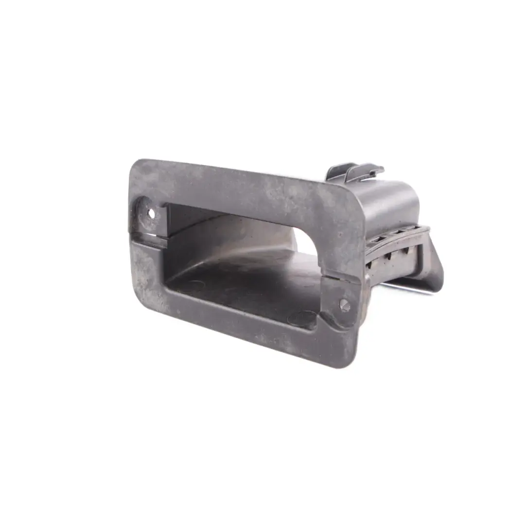 Canale Del Condotto Aria Tubo Freno Anteriore Destro per BMW F10 F11 F12 F13 con numero di parte 7185168 BMW F10 F11 F12 F13 Canale Del Condotto Aria Tubo Freno Anteriore Destro - SKU 7185168 - Numero di parte 7185168