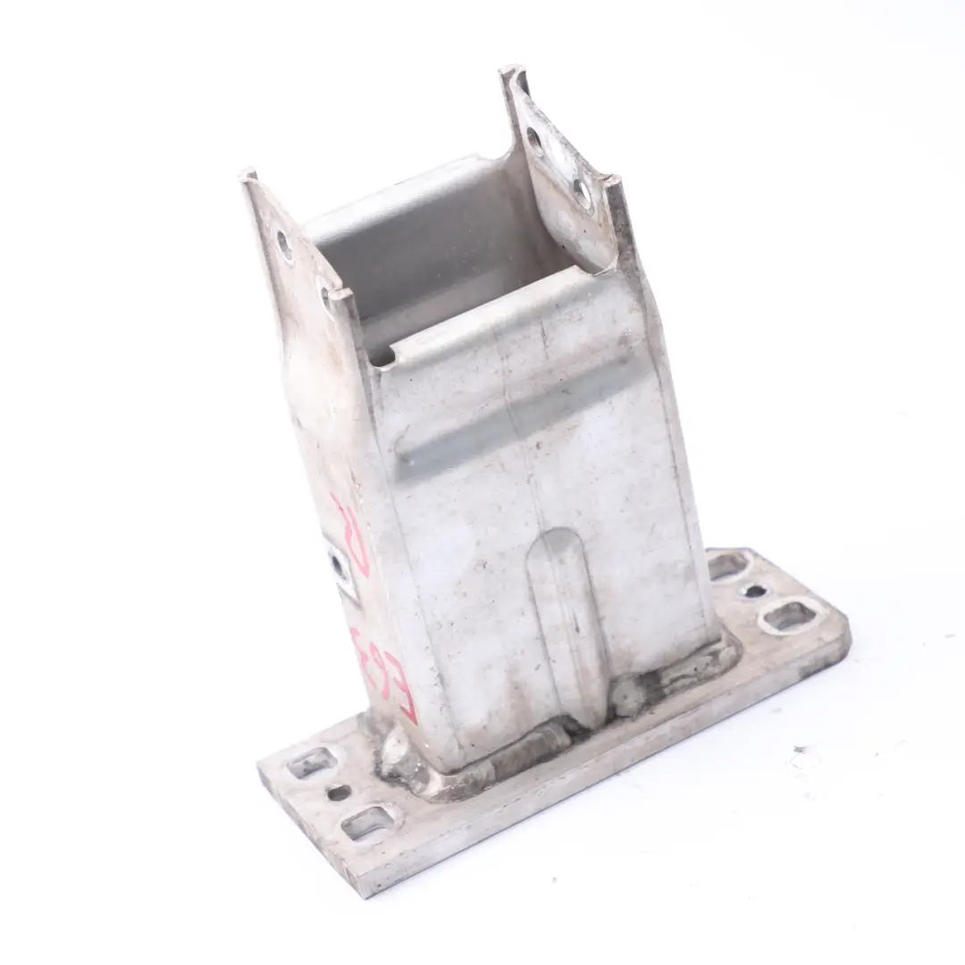 Soporte de Parachoques Delantero Travesaño Derecho para BMW E63 con número de pieza 7185487 BMW E63 Soporte de Parachoques Delantero Travesaño Derecho - SKU 7185487-3 - Número de pieza 7185487