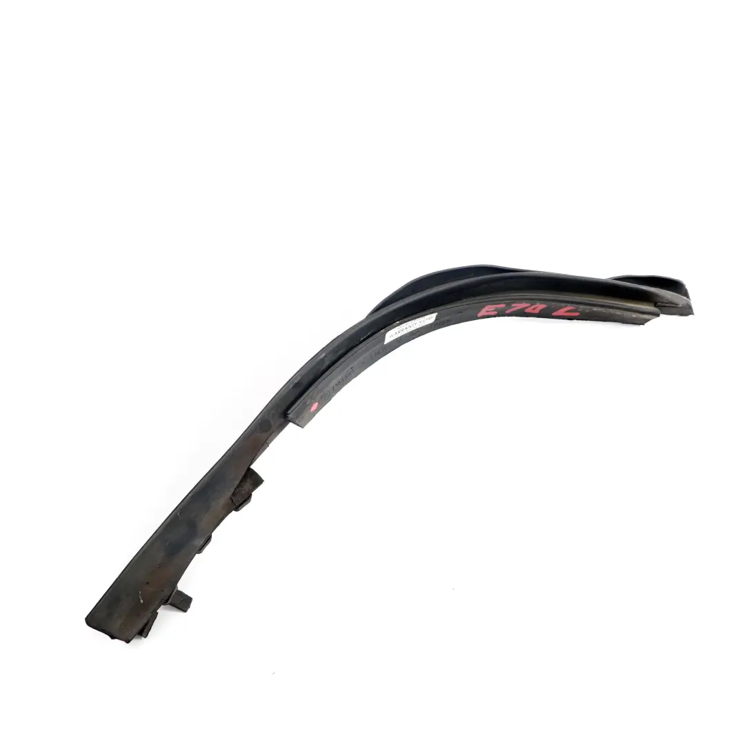 BMW X5 E70 Joint etancheite moteur capot avant gauche bandeau de phare - SKU 7185551 - Numéro de pièce 7185551