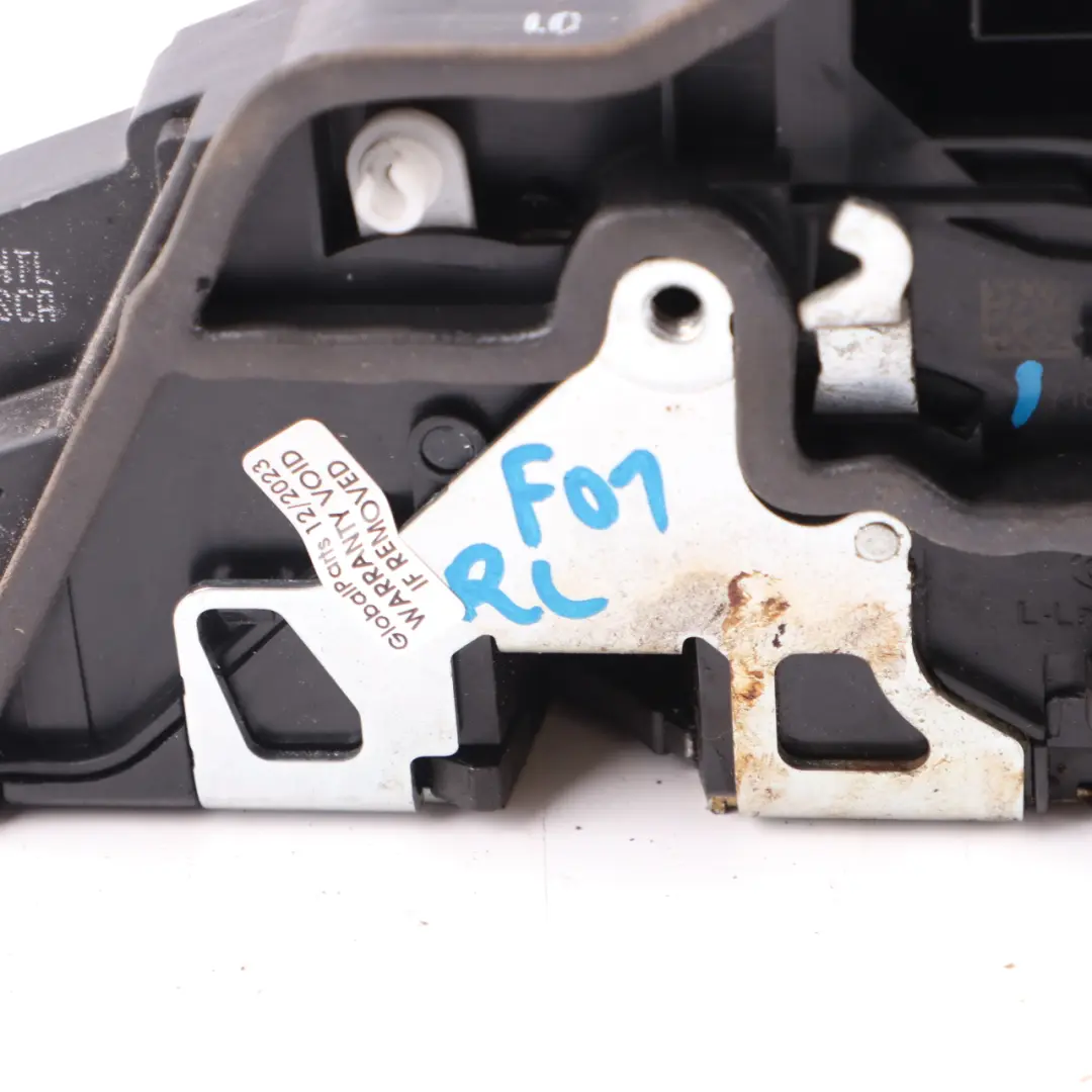 Meccanismo attuatore serratura porta sinistra Chiusura morbida BMW F01 - SKU 7185687 - Numero di parte 7185687