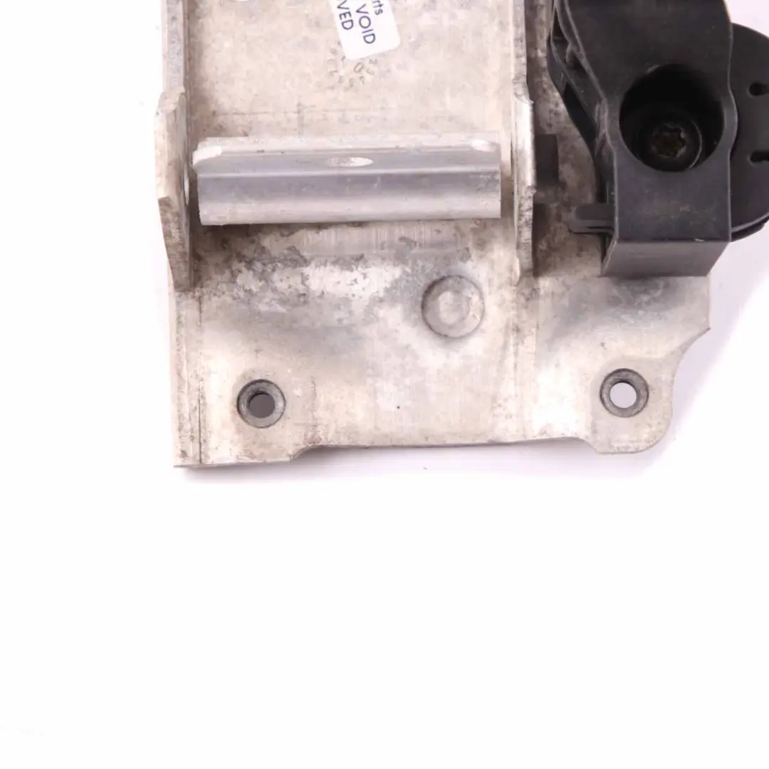 BMW F10 F11 F13 F01 Radiator Adapter Bracket Support Mount Right O/S - SKU 7186514 - Part number 7186514