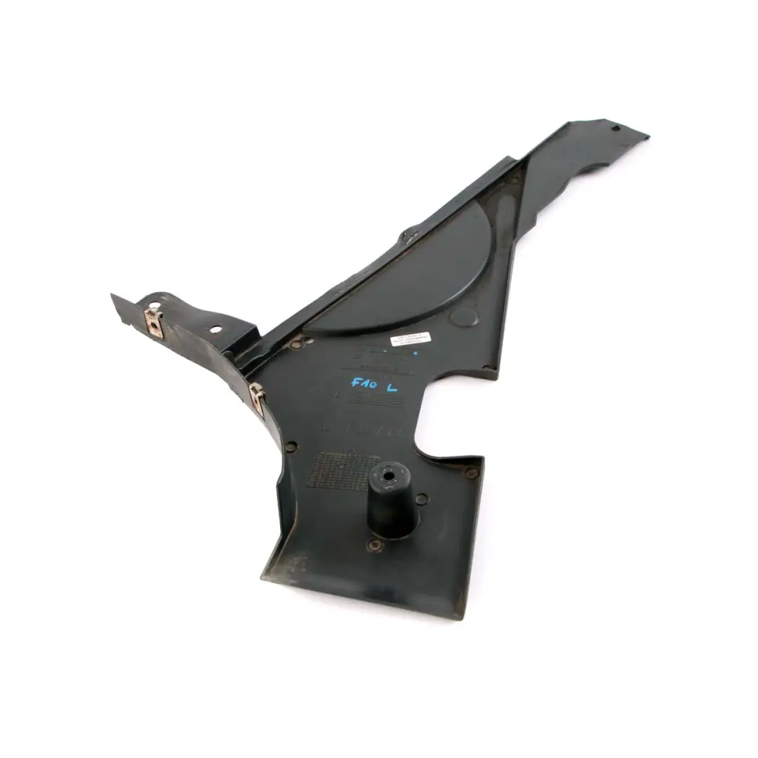 Cubierta Tanque Bajo Piso Izquierda N/S Trim para BMW F10 F11 con número de pieza 7186721 BMW F10 F11 Cubierta Tanque Bajo Piso Izquierda N/S Trim - SKU 7186721 - Número de pieza 7186721