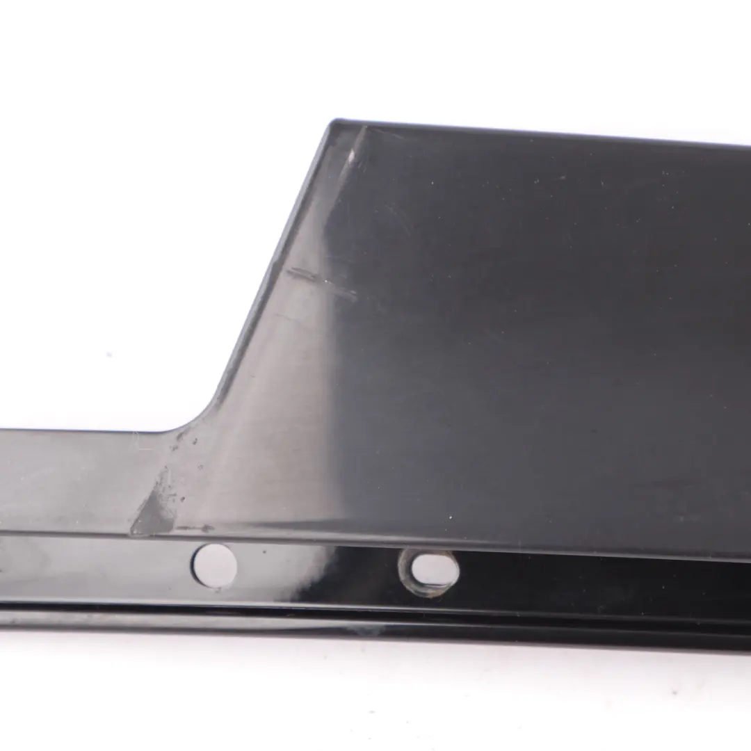 Finisher Window B Pillar Front Door Right O/S High Gloss to BMW X6 E71 with Part number 7187202 BMW X6 E71 Finisher Window B Pillar Front Door Right O/S High Gloss - SKU 7187202-1 - Part number 7187202