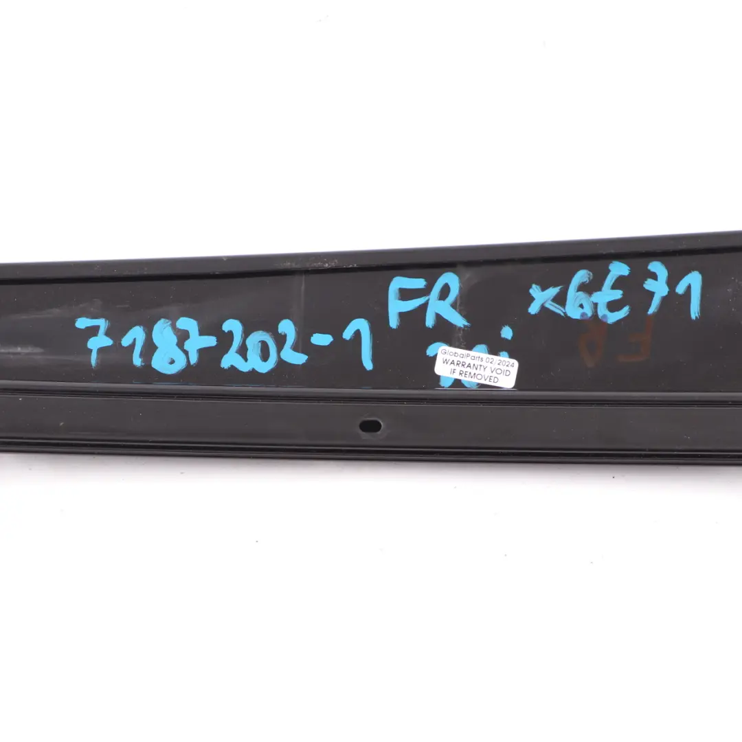 Finisher Window B Pillar Front Door Right O/S High Gloss to BMW X6 E71 with Part number 7187202 BMW X6 E71 Finisher Window B Pillar Front Door Right O/S High Gloss - SKU 7187202-1 - Part number 7187202