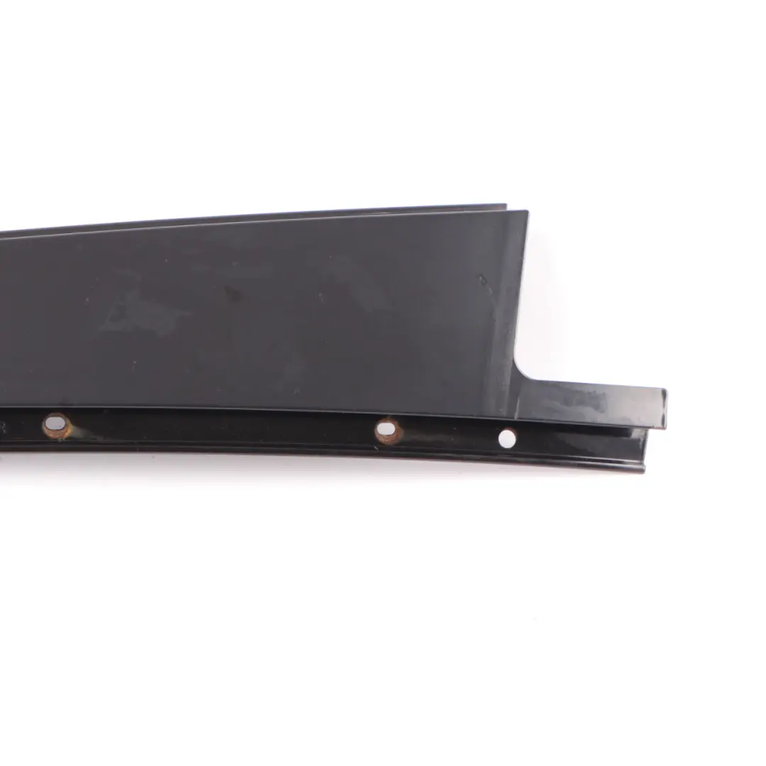 Pilar B Exterior Trasero Derecho Panel Puerta Negro Brillante para BMW X6 E71 con número de pieza 7187208 BMW X6 E71 Pilar B Exterior Trasero Derecho Panel Puerta Negro Brillante - SKU 7187208 - Número de pieza 7187208