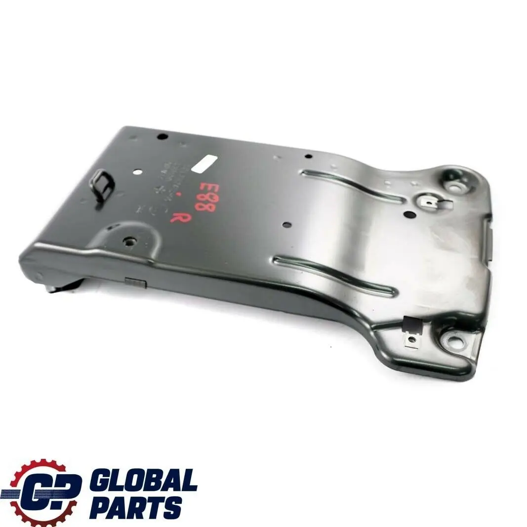 BMW 1 Series E88 Cabrio Rollover Protection Cargo Guard Plate Right O/S - SKU 7187482 - Part number 7187482