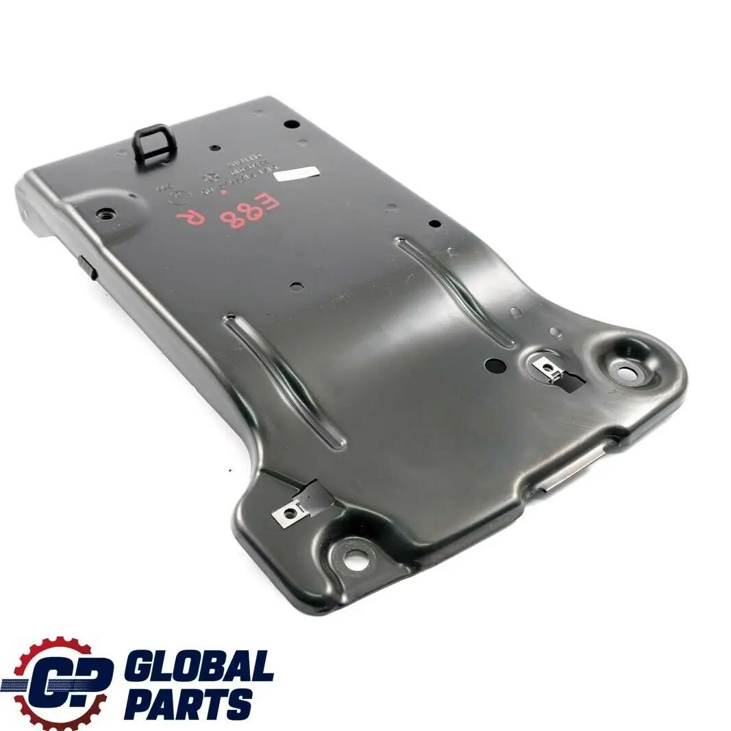 BMW 1 Series E88 Cabrio Rollover Protection Cargo Guard Plate Right O/S - SKU 7187482 - Part number 7187482