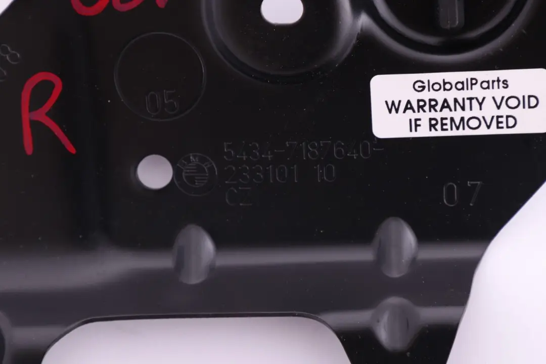 Soporte Barra Tensora Derecha para BMW E88 Cabrio con número de pieza 7187640 BMW E88 Cabrio Soporte Barra Tensora Derecha - SKU 7187640 - Número de pieza 7187640