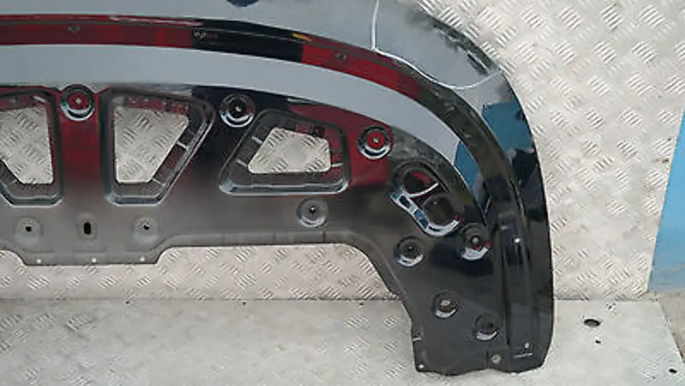 FOLDING TOP COMPARTMENT LID COVER CARBON BLACK to BMW 1 SERIES E88 CONVERTIBLE with Part number 41007188729 BMW 1 SERIES E88 CONVERTIBLE FOLDING TOP COMPARTMENT LID COVER CARBON BLACK - SKU 7188729 - Part number 41007188729