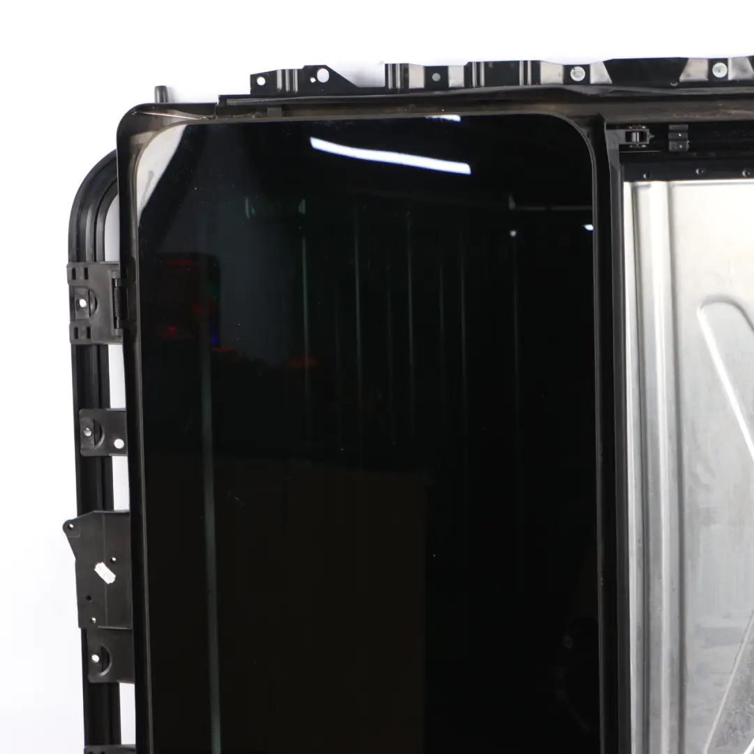 Sunroof Sliding Glass Sun Roof Frame Unit Black Headlining to BMW X6 E71 with Part number 7189245 BMW X6 E71 Sunroof Sliding Glass Sun Roof Frame Unit Black Headlining - SKU 7189245 - Part number 7189245