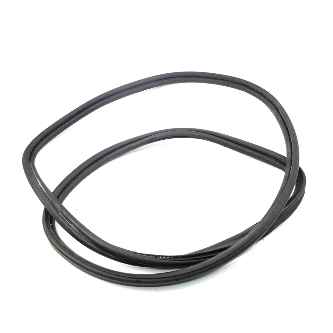 BMW E81 Trunk Lid Tailgate Boot Sealing Gasket Seal - SKU 7190345 - Número de pieza 7190346