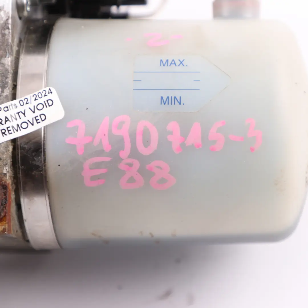 Hydraulic Pump Folding Top Roof Unit to BMW E88 Cabrio Convertible with Part number 7190715 BMW E88 Cabrio Convertible Hydraulic Pump Folding Top Roof Unit - SKU 7190715-3 - Part number 7190715