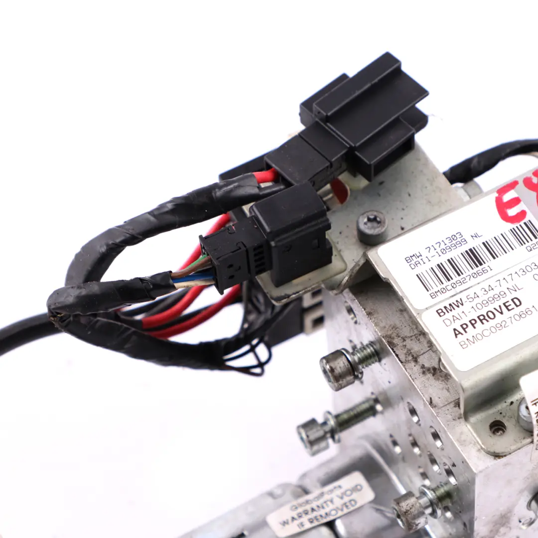 Folding Top Roof Hydraulic Pump 7171303 to BMW E88 Cabrio Convertible with Part number 7190715 BMW E88 Cabrio Convertible Folding Top Roof Hydraulic Pump 7171303 - SKU 7190715 - Part number 7190715