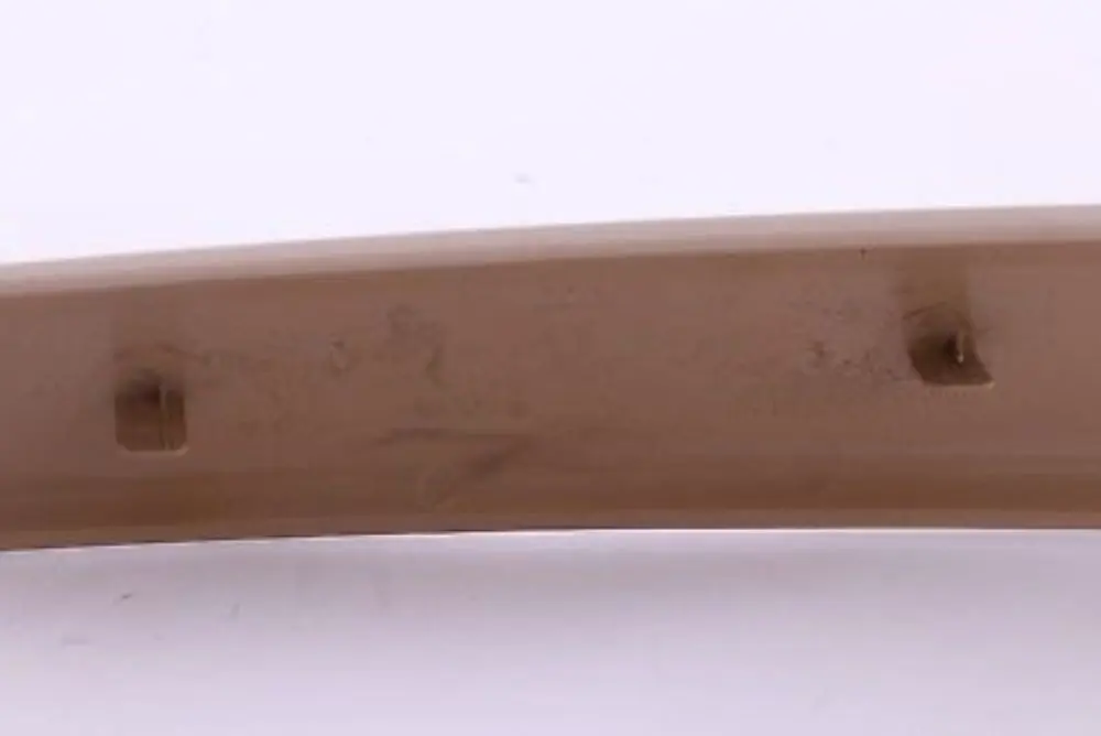 Reihe E61 Touring Verkleidung Heckklappe li.seitl.innen CREAMBEIGE für BMW 5 mit Teilenummer 7190863 BMW 5 Reihe E61 Touring Verkleidung Heckklappe li.seitl.innen CREAMBEIGE - SKU 7190863 - Teilenummer 7190863