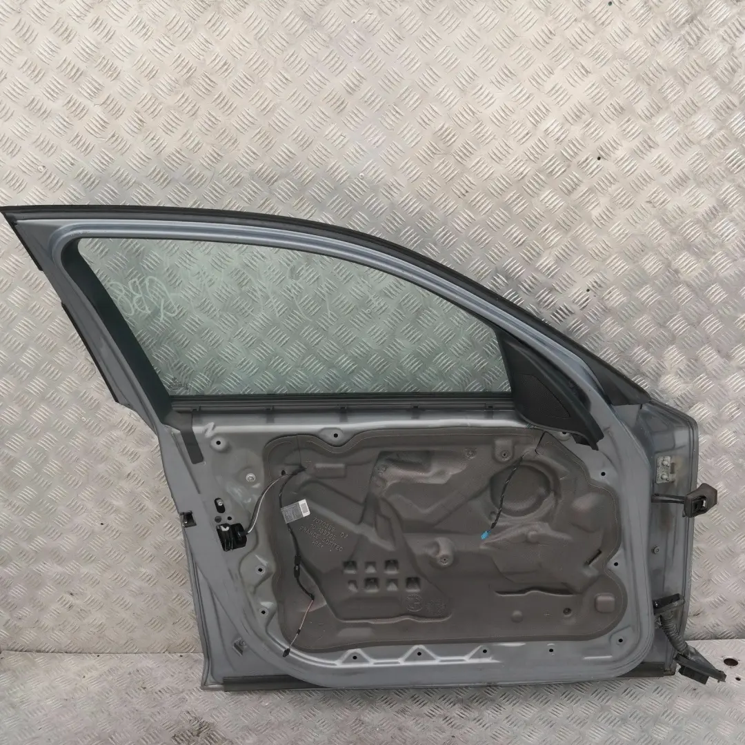 drzwi lewe przednie Quarzblau A18 do BMW 1 E87 o numerze 41517191011 BMW 1 E87 drzwi lewe przednie Quarzblau A18 - SKU 7191011-QB8 - Numer Części 41517191011