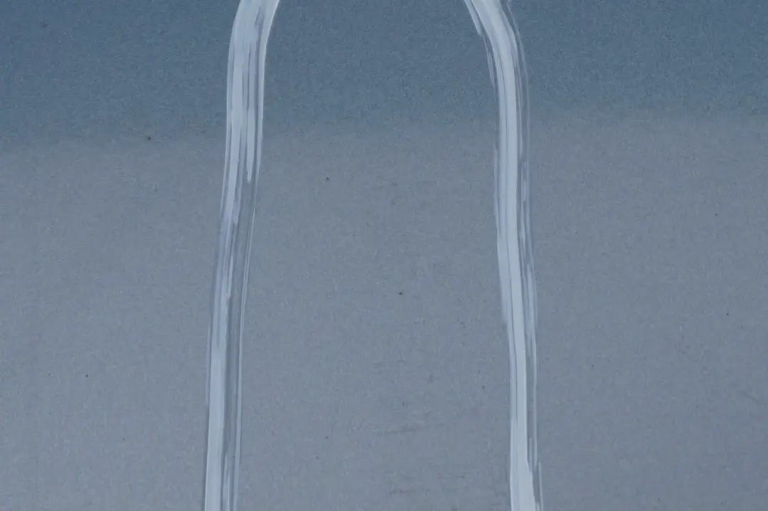 Porta anteriore sinistra Quarzblau Blu Metallico - A18 per BMW 9 E87 con numero di parte 7191011 BMW 9 E87 Porta anteriore sinistra Quarzblau Blu Metallico - A18 - SKU 7191011-QB9 - Numero di parte 7191011