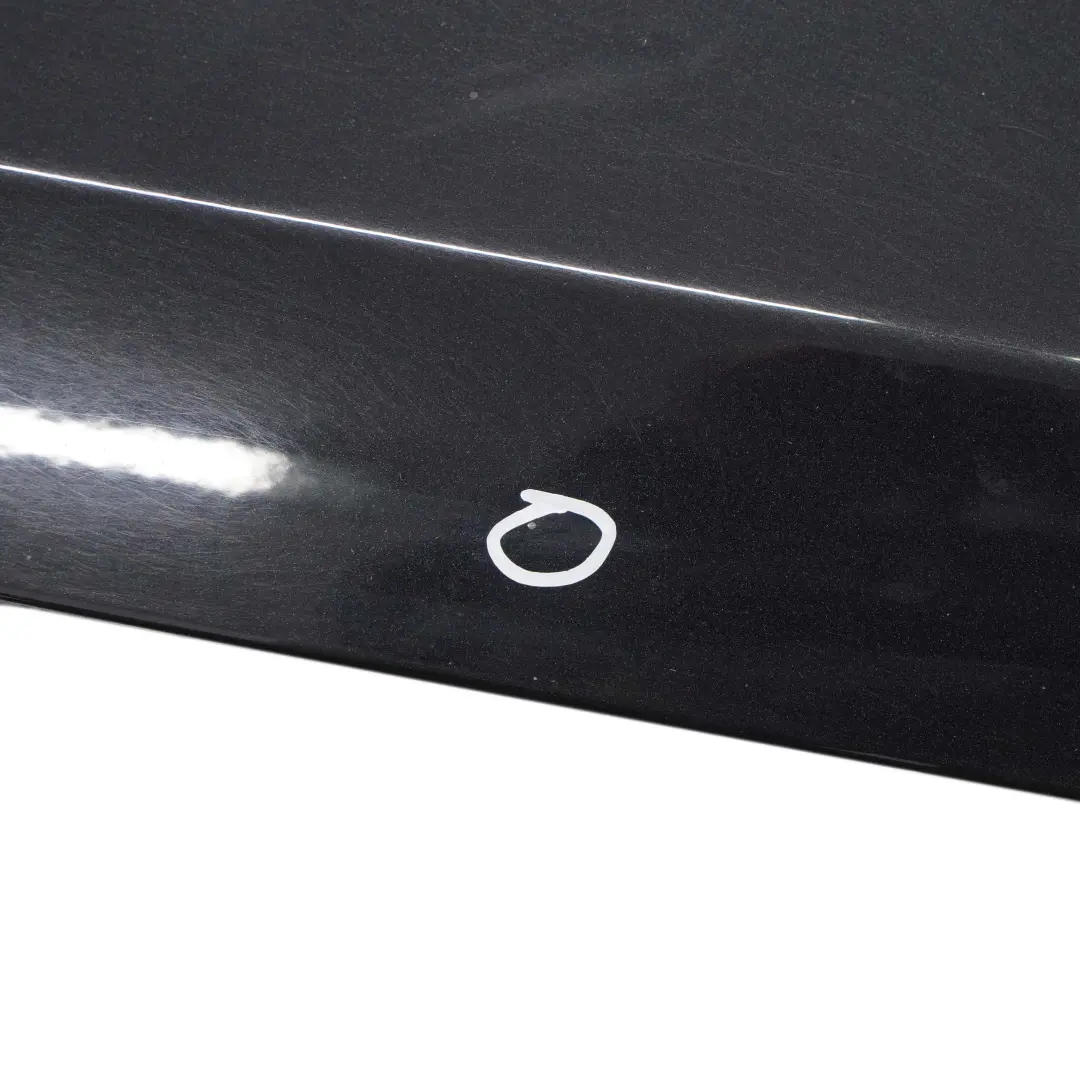 Puerta Delantera Izquierda Panel Revestimiento Zafiro Negro Metalico 475 para BMW E87 con número de pieza 7191011 BMW E87 Puerta Delantera Izquierda Panel Revestimiento Zafiro Negro Metalico 475 - SKU 7191011-BS5 - Número de pieza 7191011