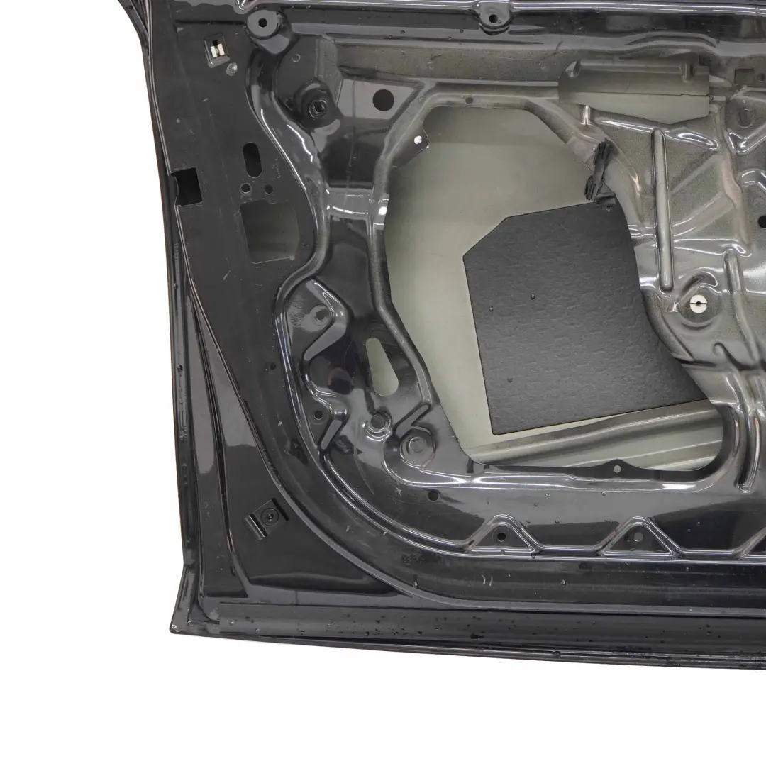 Tür Vorne Links Black Sapphire Schwarz Metallic - 475 für BMW E87 mit Teilenummer 7191011 BMW E87 Tür Vorne Links Black Sapphire Schwarz Metallic - 475 - SKU 7191011-BS - Teilenummer 7191011