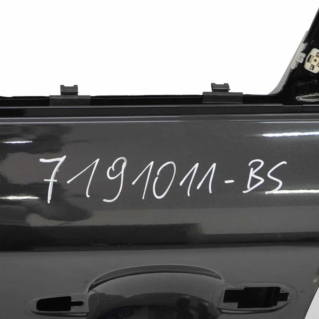 Tür Vorne Links Black Sapphire Schwarz Metallic - 475 für BMW E87 mit Teilenummer 7191011 BMW E87 Tür Vorne Links Black Sapphire Schwarz Metallic - 475 - SKU 7191011-BS - Teilenummer 7191011