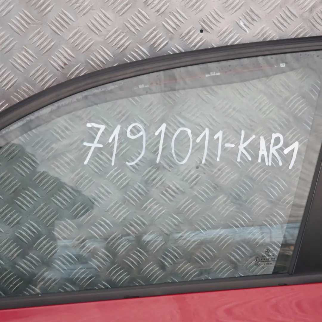 BMW 1 E87 drzwi lewe przednie karmesinrot A61 - SKU 7191011-KAR1 - Numer Części 7191011