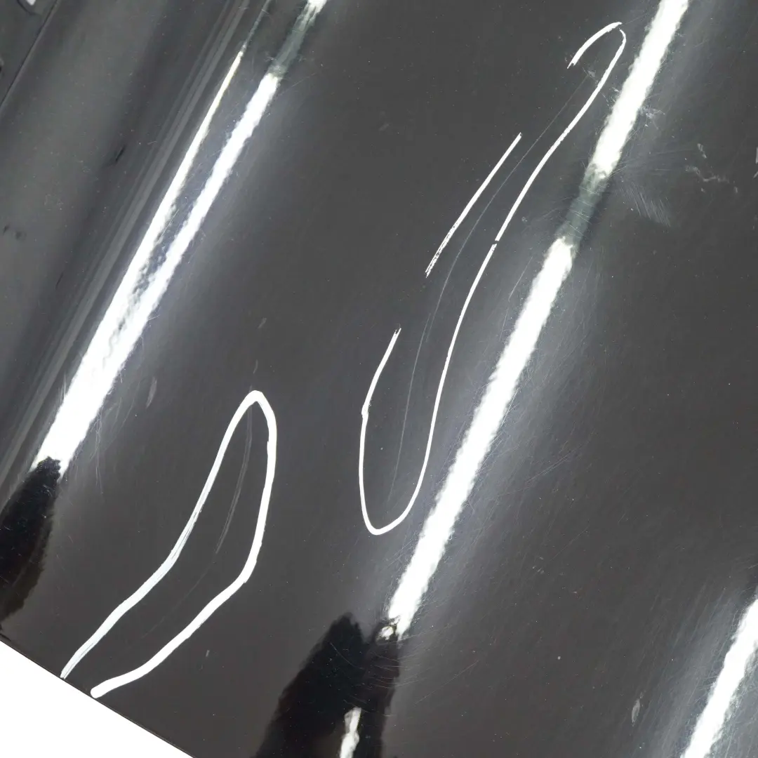 Porta anteriore sinistra Nero Schwarz 2 - 668 per BMW E87 con numero di parte 7191011 BMW E87 Porta anteriore sinistra Nero Schwarz 2 - 668 - SKU 7191011-SCH5 - Numero di parte 7191011