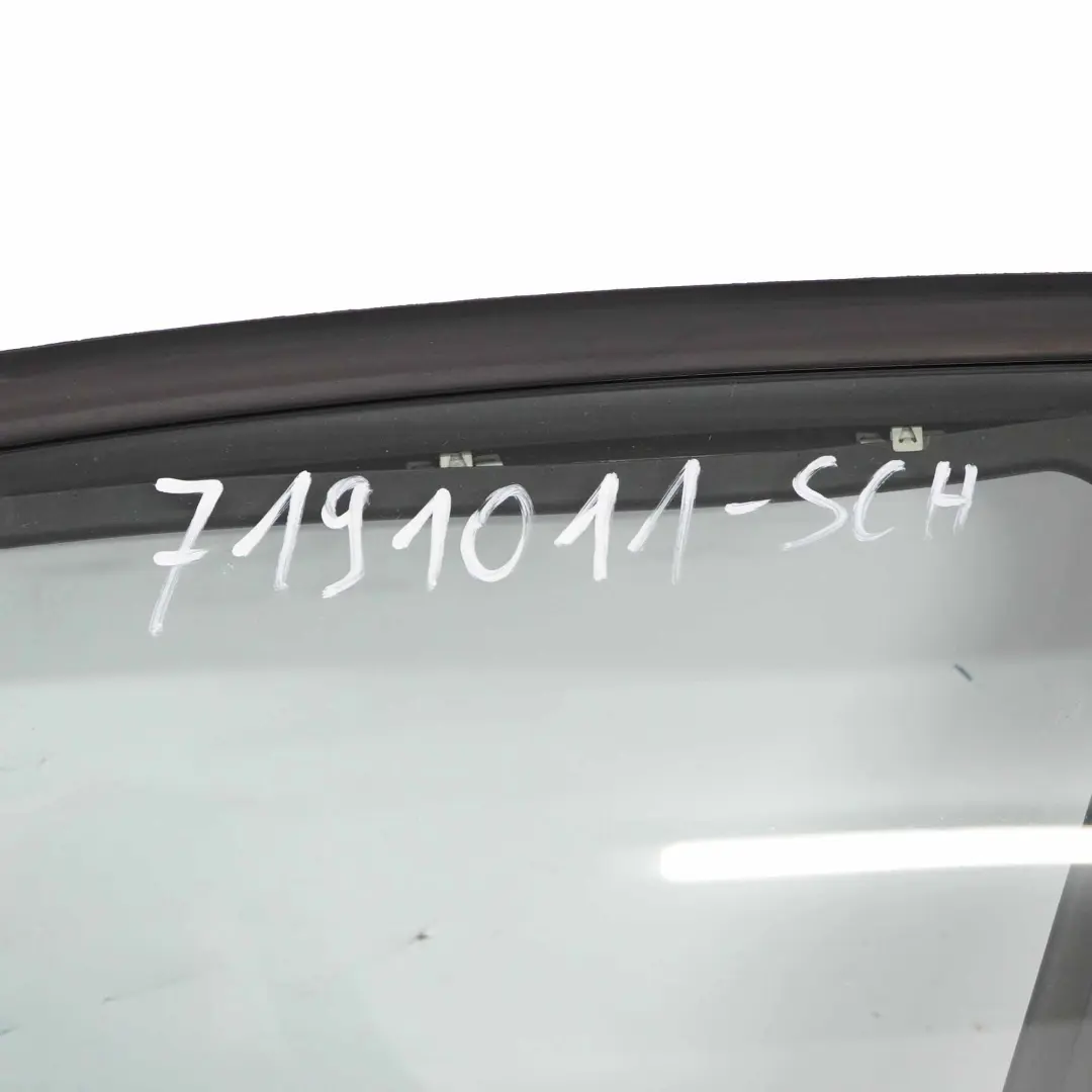 Puerta Delantera Izquierda Schwarz 2 Negro - 668 para BMW E87 con número de pieza 7191011 BMW E87 Puerta Delantera Izquierda Schwarz 2 Negro - 668 - SKU 7191011-SCH - Número de pieza 7191011