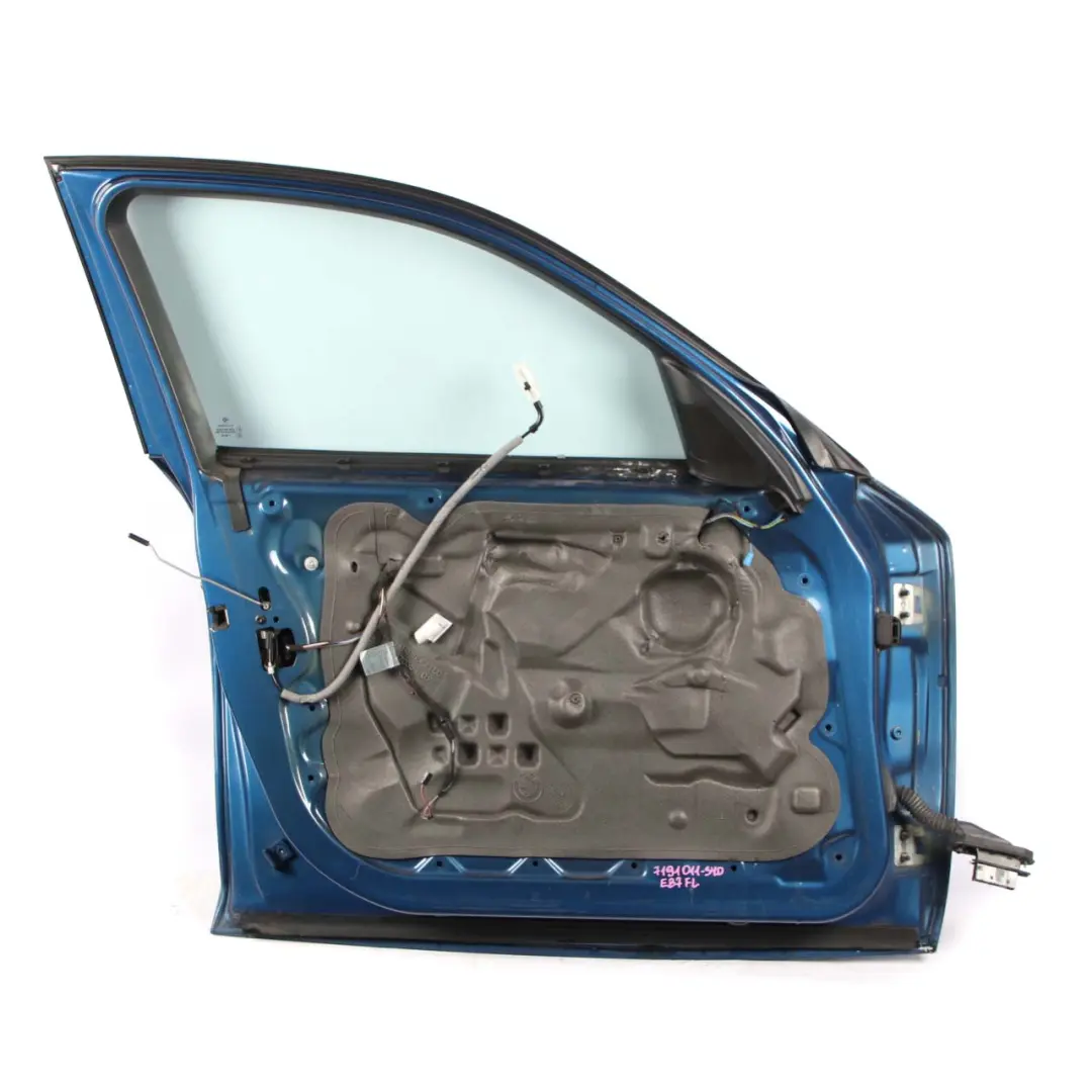 Porta Anteriore Sinistra Sydneyblau Sydney Blue Metallic - A19 per BMW E87 con numero di parte 7191011 BMW E87 Porta Anteriore Sinistra Sydneyblau Sydney Blue Metallic - A19 - SKU 7191011-SYD - Numero di parte 7191011