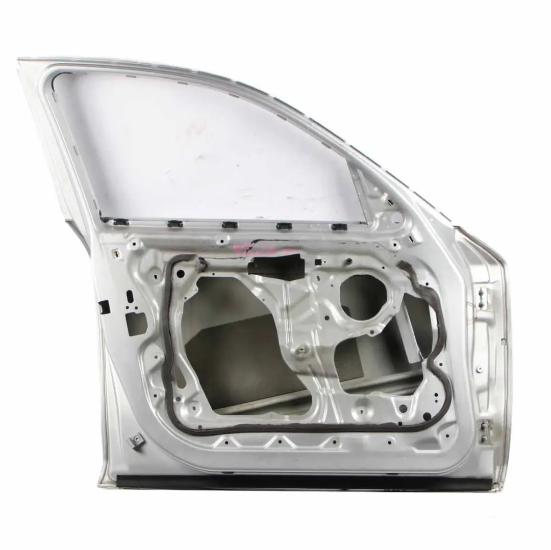 Door Front Left N/S Titansilber Titan Silver Metallic - 354 to BMW E87 with Part number 7191011 BMW E87 Door Front Left N/S Titansilber Titan Silver Metallic - 354 - SKU 7191011-TS1 - Part number 7191011