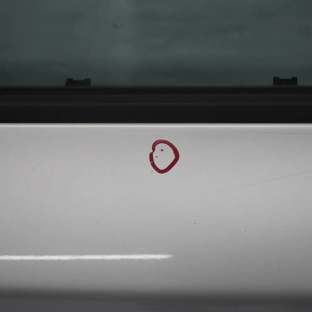 Drzwi Lewe Przednie Titansilber - 354 do BMW E87 o numerze 7191011 BMW E87 Drzwi Lewe Przednie Titansilber - 354 - SKU 7191011-TS5 - Numer Części 7191011