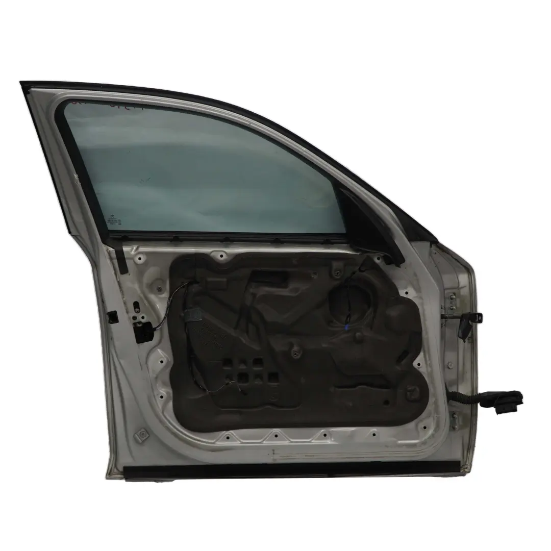BMW 1 E87 8 Door Front Left N/S Titansilber Titan Silver Metallic - 354 - SKU 7191011-TS8 - Part number 7191011