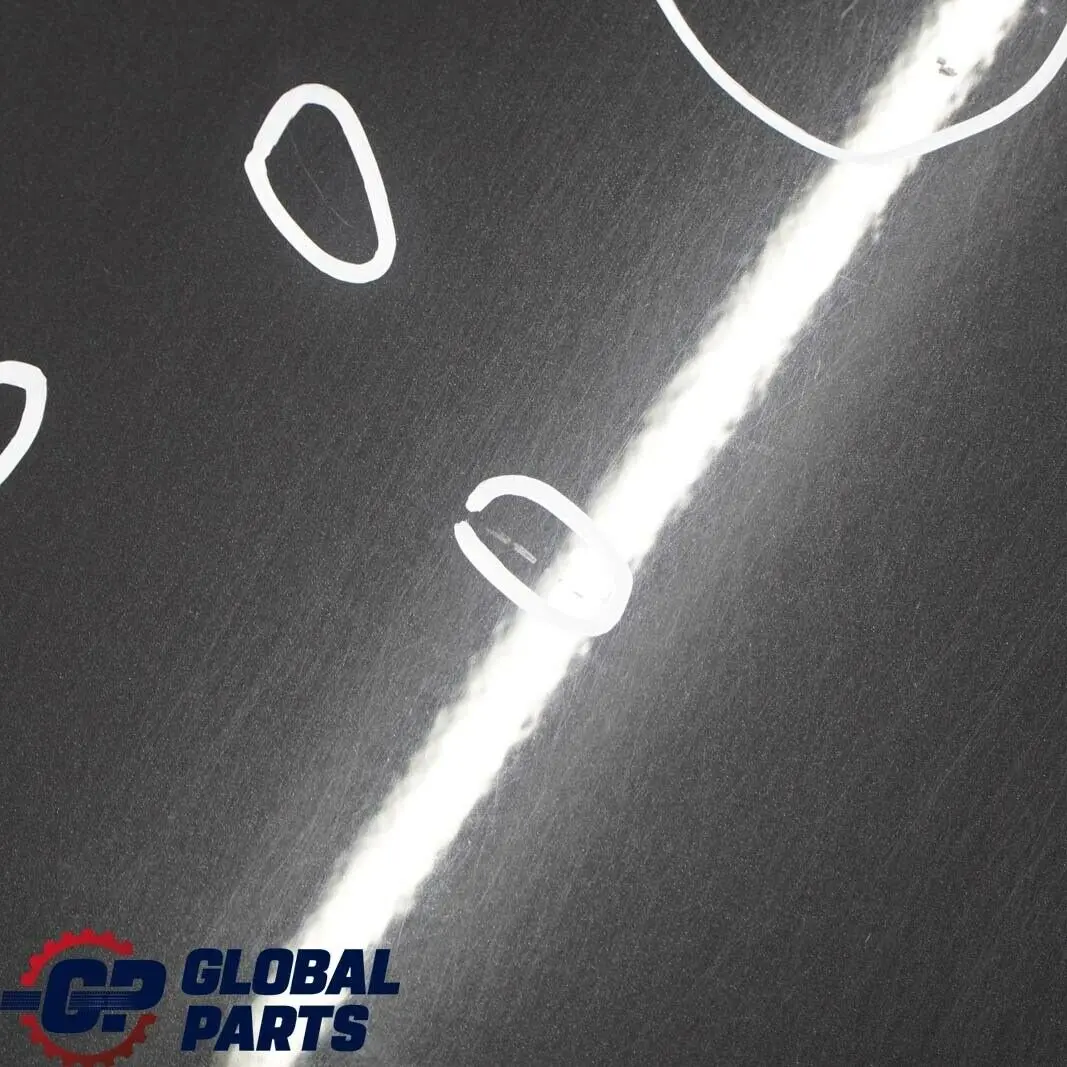 Porta anteriore destra Black Sapphire Metallic - 475 per BMW E87 con numero di parte 7191012 BMW E87 Porta anteriore destra Black Sapphire Metallic - 475 - SKU 7191012-BS5 - Numero di parte 7191012