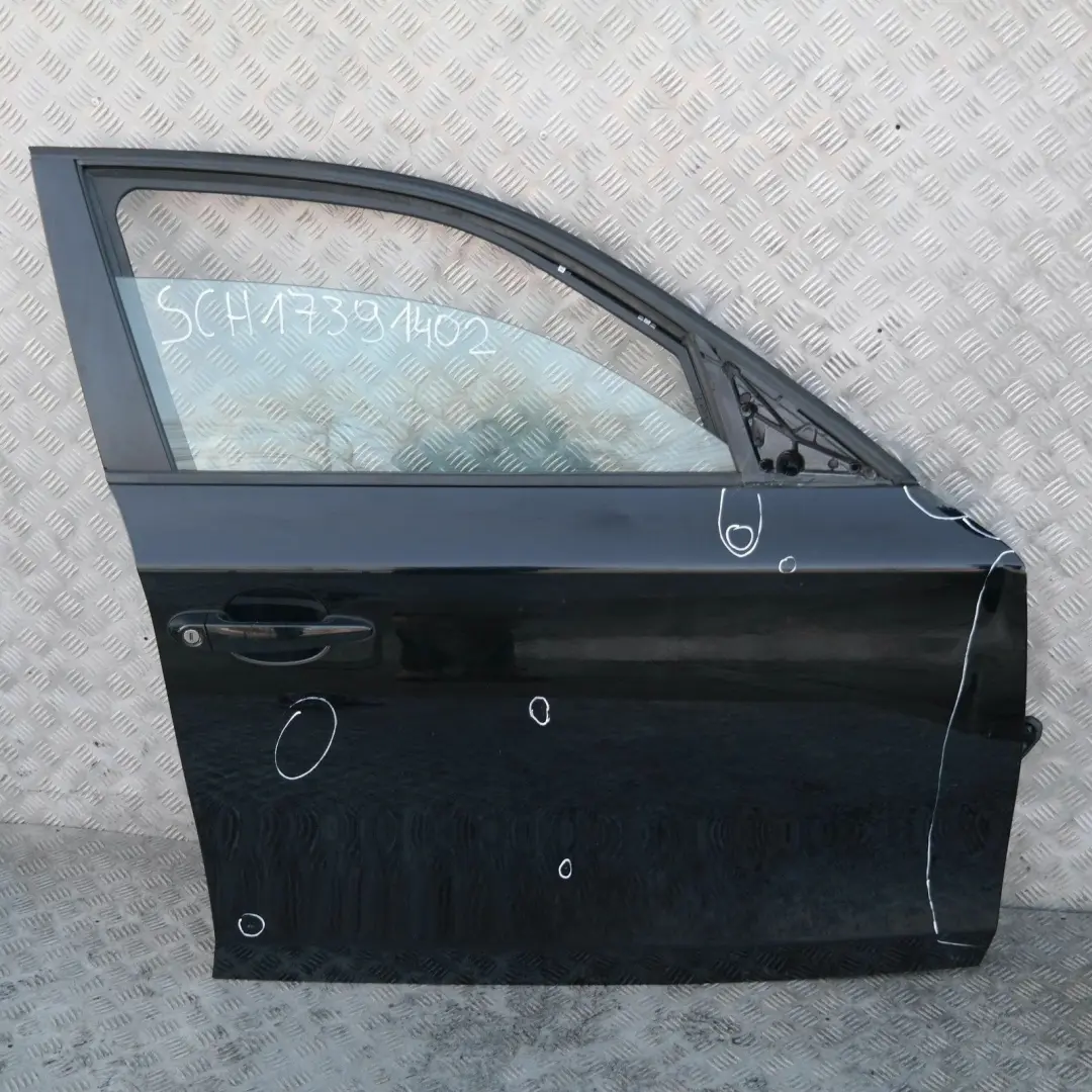 Puerta Delantera Derecha Negro Schwarz 2 - 668 para BMW 12 E87 E87N con número de pieza 41517191012 BMW 12 E87 E87N Puerta Delantera Derecha Negro Schwarz 2 - 668 - SKU 7191012-SCH12 - Número de pieza 41517191012