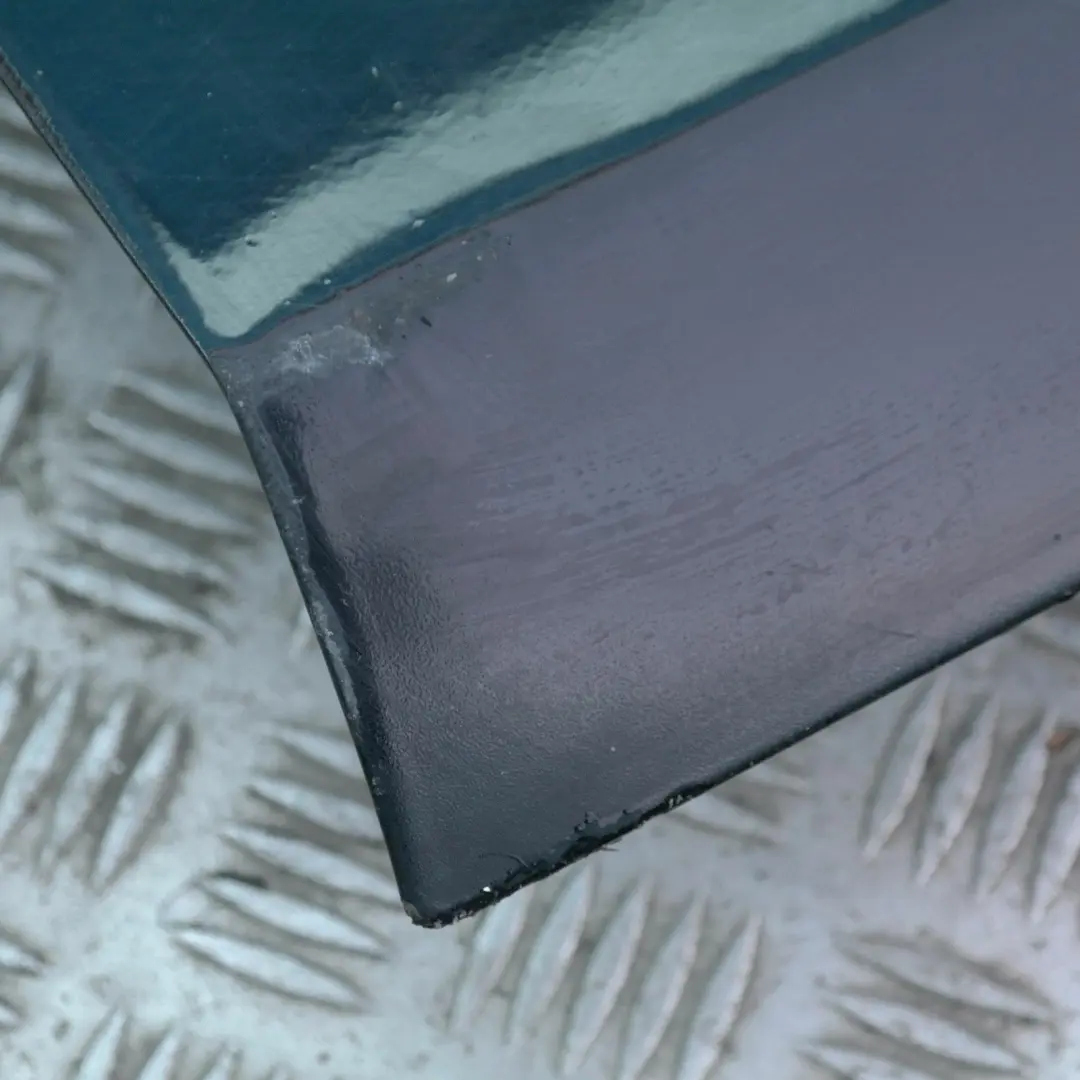 Porta anteriore destra Nero Schwarz 2 - 668 per BMW E87 con numero di parte 41517191012 BMW E87 Porta anteriore destra Nero Schwarz 2 - 668 - SKU 7191012-SCH - Numero di parte 41517191012