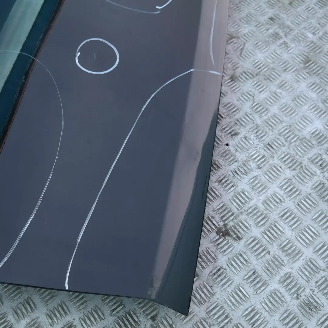 Porta anteriore destra Nero Schwarz 2 - 668 per BMW E87 con numero di parte 41517191012 BMW E87 Porta anteriore destra Nero Schwarz 2 - 668 - SKU 7191012-SCH - Numero di parte 41517191012