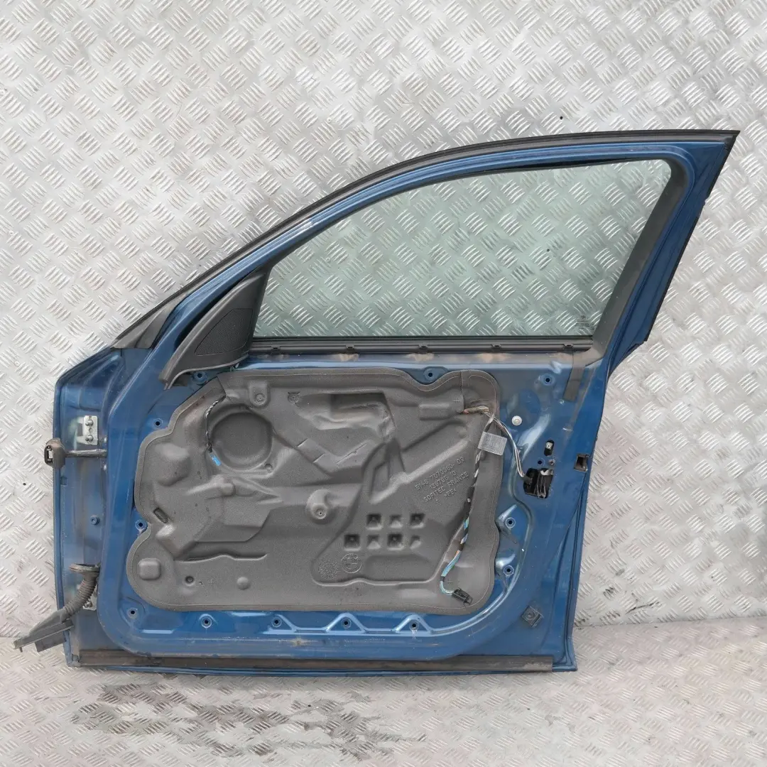 Droite Bleu de Sydney Bleu A19 pour BMW E87 LCI Porte avant à propos du numéro de pièce 41517191012 BMW E87 LCI Porte avant Droite Bleu de Sydney Bleu A19 - SKU 7191012-SYD - Numéro de pièce 41517191012