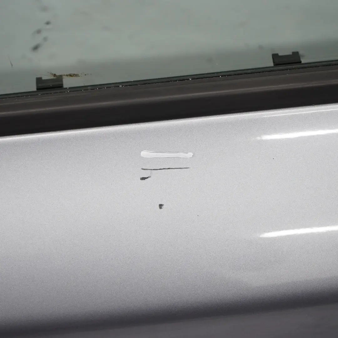 Porta Anteriore Destra Quarzo-Blu Quarzo Blu Metallizzato - A18 per BMW E87 con numero di parte 7191012 BMW E87 Porta Anteriore Destra Quarzo-Blu Quarzo Blu Metallizzato - A18 - SKU 7191012-QB3 - Numero di parte 7191012