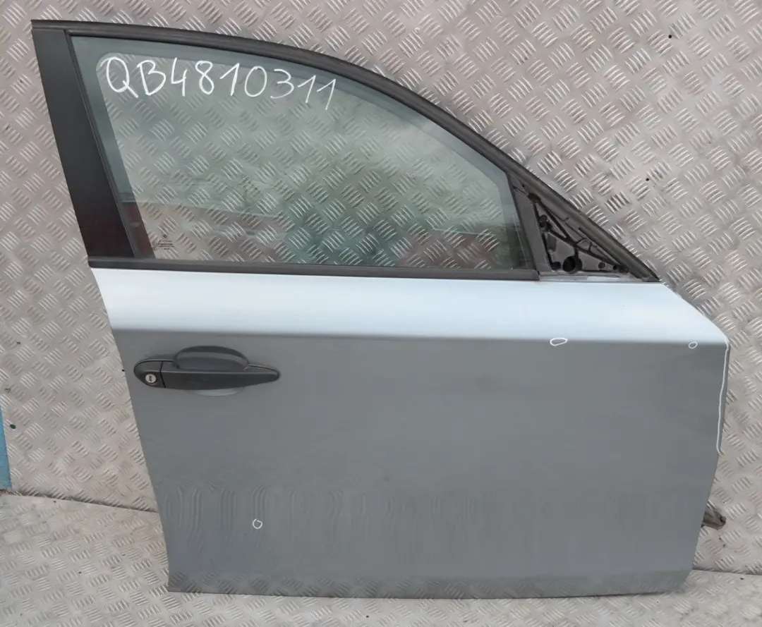 Beifahrer Tür vorne rechts Quarzblau Blau Metallic für BMW 1 er E87 LCI mit Teilenummer 41517191012 BMW 1 er E87 LCI Beifahrer Tür vorne rechts Quarzblau Blau Metallic - SKU 7191012-QB7 - Teilenummer 41517191012